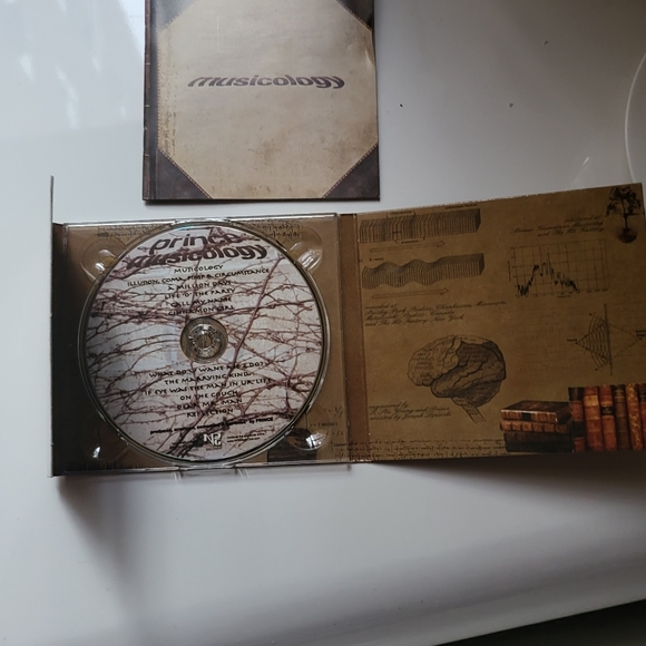CD Prince musicology - Picture 6 of 8